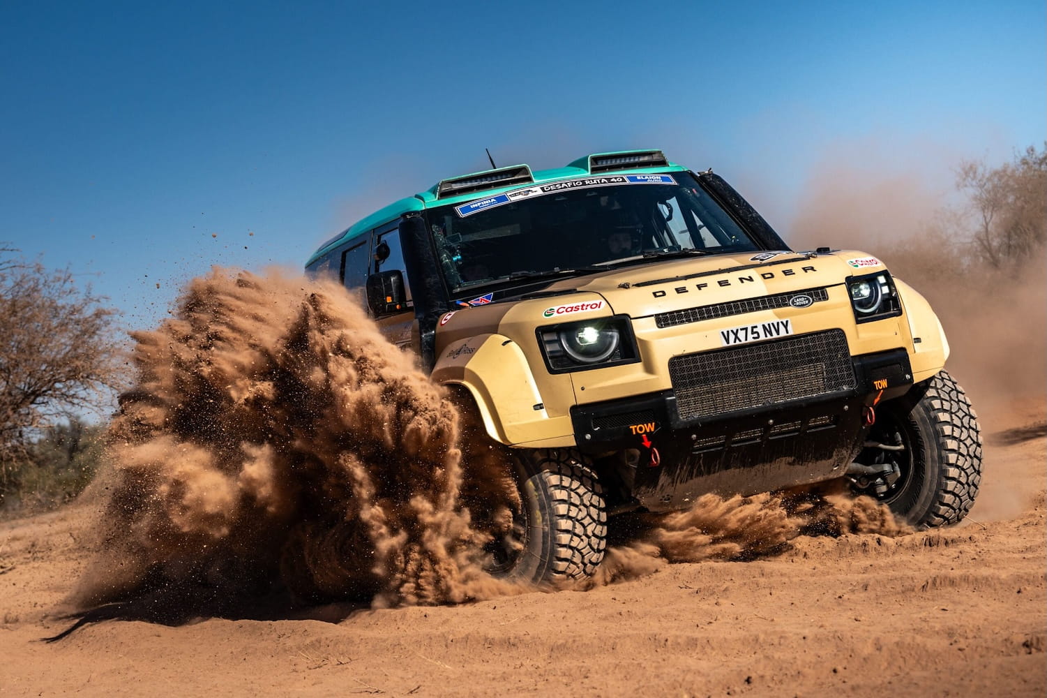 DEFENDER_RALLY_ARGENTINA_SARA_PRICE_504_STAGE2_EdoBauer_EdoPhoto-scaled
